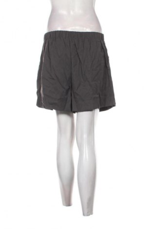 Дамски къс панталон Unbranded, Размер XL, Цвят Сив, Цена 2,04 €