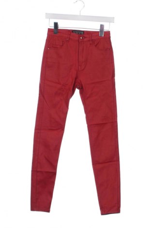 Damenhose Stradivarius, Größe S, Farbe Rot, Preis 3,99 €