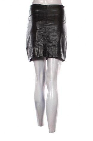 Кожена пола Unbranded, Размер S, Цвят Черен, Цена 2,04 €