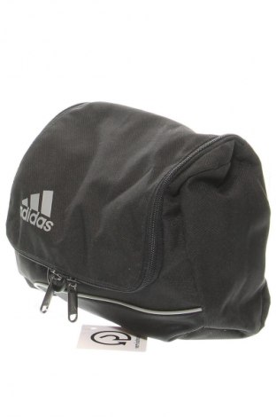 Несесер Adidas, Цвят Черен, Цена 17,89 €