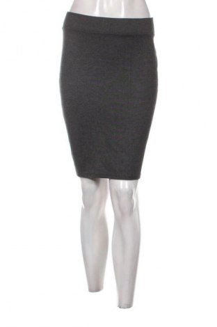 Пола Amisu, Размер S, Цвят Сив, Цена 2,04 €