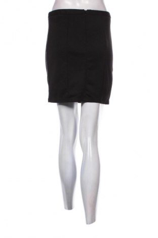 Пола Amisu, Размер M, Цвят Черен, Цена 4,60 €