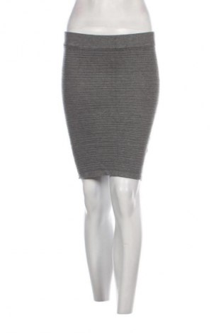 Пола Amisu, Размер M, Цвят Сив, Цена 2,04 €