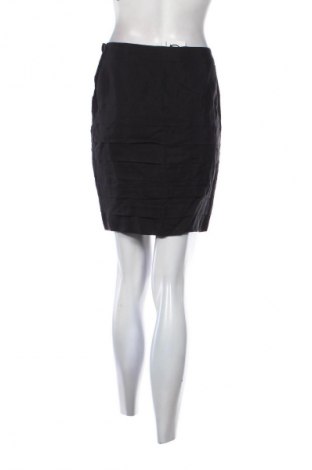 Пола Amisu, Размер S, Цвят Черен, Цена 4,60 €