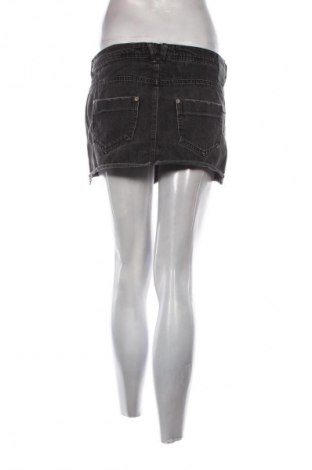 Φούστα Bershka, Μέγεθος M, Χρώμα Μαύρο, Τιμή 1,99 €