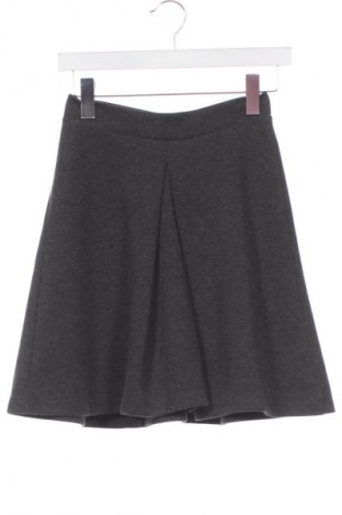 Пола Gina Tricot, Размер XS, Цвят Сив, Цена 2,04 €