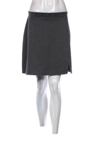 Пола H&M, Размер M, Цвят Сив, Цена 2,04 €