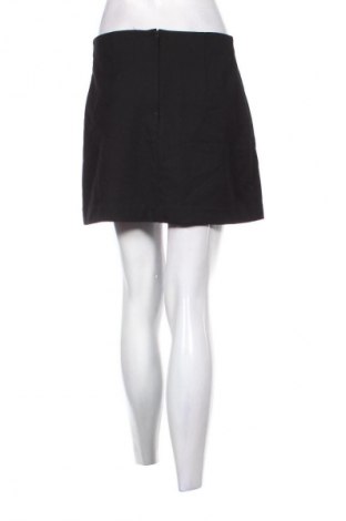 Пола H&M, Размер M, Цвят Черен, Цена 2,04 €