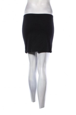 Пола H&M, Размер S, Цвят Черен, Цена 2,04 €