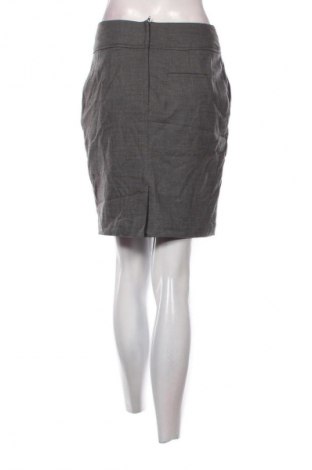 Пола H&M, Размер S, Цвят Сив, Цена 2,55 €