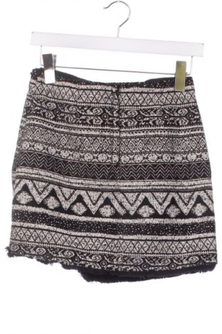 Пола H&M, Размер XS, Цвят Многоцветен, Цена 2,04 €