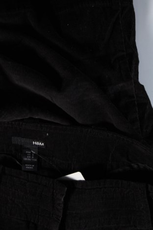 Пола H&M, Размер M, Цвят Черен, Цена 2,04 €