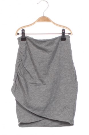 Пола H&M Divided, Размер XS, Цвят Сив, Цена 2,04 €