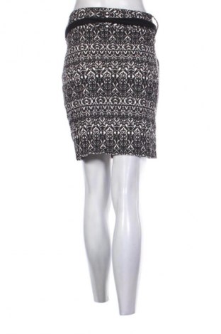 Пола Hema, Размер S, Цвят Многоцветен, Цена 2,04 €