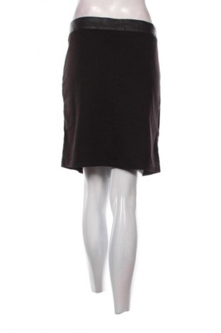 Пола Janina, Размер XL, Цвят Черен, Цена 2,04 €