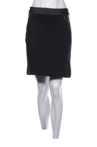 Пола Lisa Tossa, Размер M, Цвят Черен, Цена 2,04 €