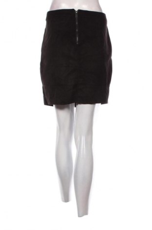 Пола ONLY, Размер XL, Цвят Черен, Цена 2,04 €