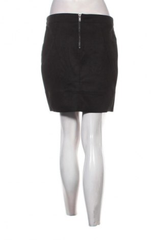 Пола ONLY, Размер M, Цвят Черен, Цена 3,57 €