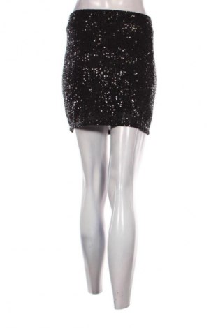 Пола ONLY, Размер M, Цвят Черен, Цена 4,09 €