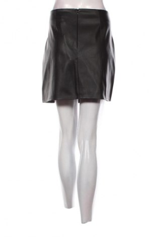 Пола ONLY, Размер XL, Цвят Черен, Цена 7,66 €