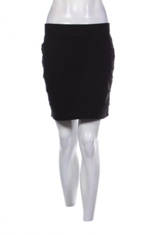 Пола Okay, Размер M, Цвят Черен, Цена 2,04 €