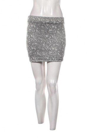 Пола Party, Размер M, Цвят Многоцветен, Цена 2,04 €