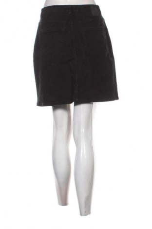 Sukňa Pieces, Veľkosť M, Farba Čierna, Cena  3,95 €
