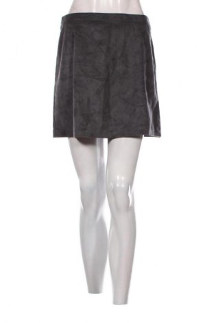 Пола Primark, Размер M, Цвят Сив, Цена 2,55 €