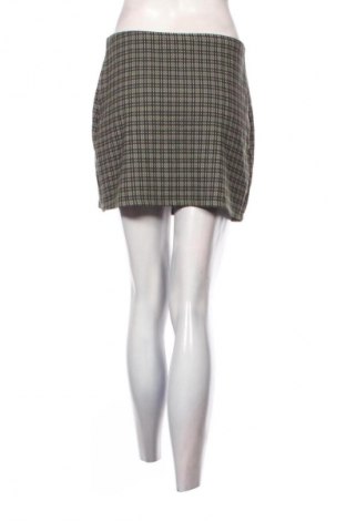 Пола Pull&Bear, Размер L, Цвят Многоцветен, Цена 2,04 €