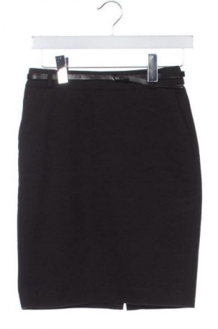 Пола Reserved, Размер XS, Цвят Черен, Цена 2,04 €