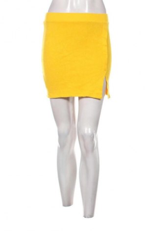 Пола Rinascimento, Размер M, Цвят Жълт, Цена 2,04 €