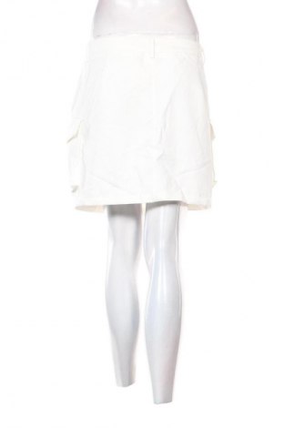 Пола SHEIN, Размер XL, Цвят Бял, Цена 2,04 €