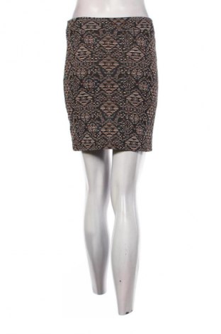 Пола Stradivarius, Размер M, Цвят Многоцветен, Цена 2,04 €