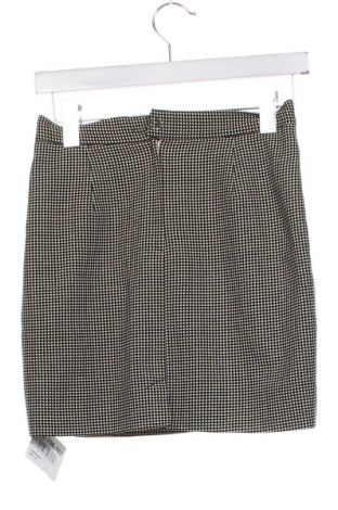 Пола Unbranded, Размер S, Цвят Многоцветен, Цена 2,04 €