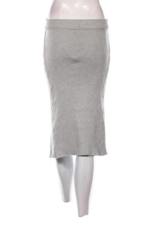 Пола Unbranded, Размер S, Цвят Сив, Цена 2,04 €