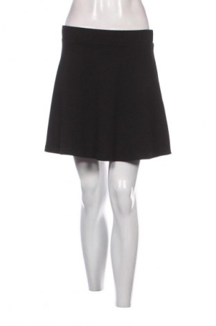 Пола Unbranded, Размер S, Цвят Черен, Цена 2,55 €