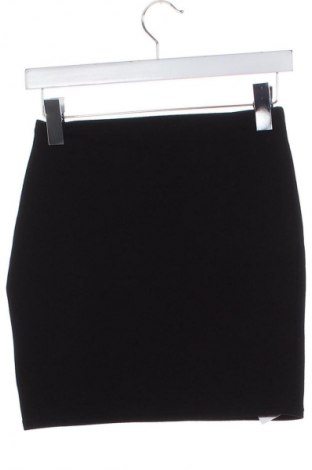 Пола Unbranded, Размер XS, Цвят Черен, Цена 2,04 €