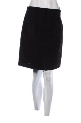 Пола Unbranded, Размер M, Цвят Черен, Цена 2,04 €