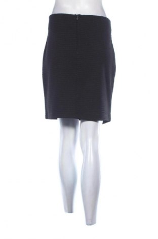 Пола Unbranded, Размер M, Цвят Черен, Цена 3,57 €