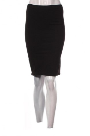 Пола Vero Moda, Размер M, Цвят Черен, Цена 8,69 €