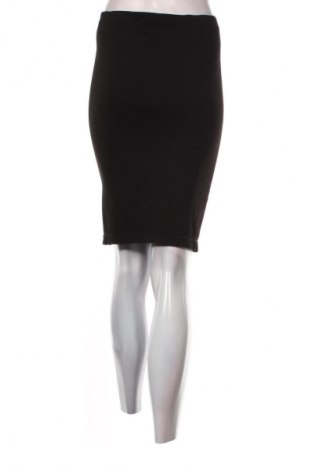 Пола Vero Moda, Размер M, Цвят Черен, Цена 8,69 €