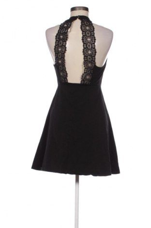 Рокля About You, Размер M, Цвят Черен, Цена 13,80 €