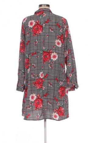 Kleid Amisu, Größe M, Farbe Mehrfarbig, Preis 3,99 €