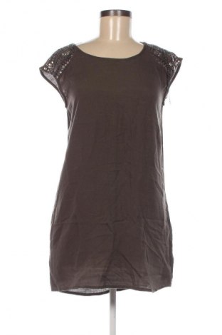 Sukienka Bershka, Rozmiar S, Kolor Zielony, Cena 23,99 zł