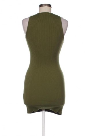 Рокля Bershka, Размер L, Цвят Зелен, Цена 4,09 €