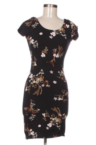 Рокля Clockhouse, Размер S, Цвят Многоцветен, Цена 2,55 €