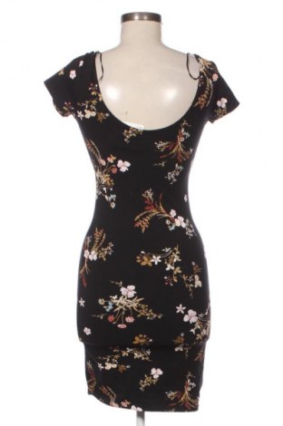 Рокля Clockhouse, Размер S, Цвят Многоцветен, Цена 2,55 €