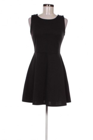 Šaty  Fb Sister, Veľkosť M, Farba Čierna, Cena  3,95 €
