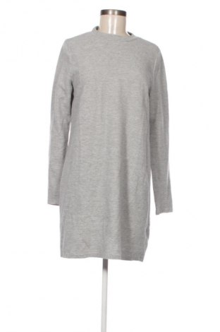 Šaty  Gina Tricot, Velikost L, Barva Šedá, Cena  179,00 Kč
