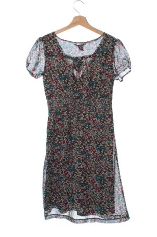 Рокля H&M, Размер XS, Цвят Многоцветен, Цена 2,04 €